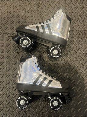 adidas Wmns Superstar 82 Skate ‘Silver Metallic Black’ JH5522 Size 6.5